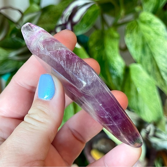 💜Purple Candy Fluorite Polished Crystal Kite Carving, China💜 - Picture 5 of 5